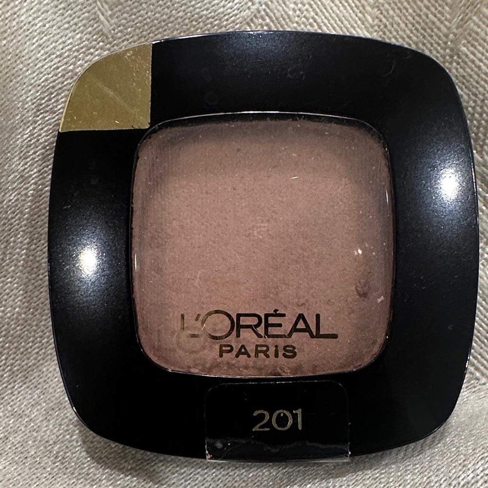 Colour Riche Monos Eye Shadow 201 Little Beige Dress